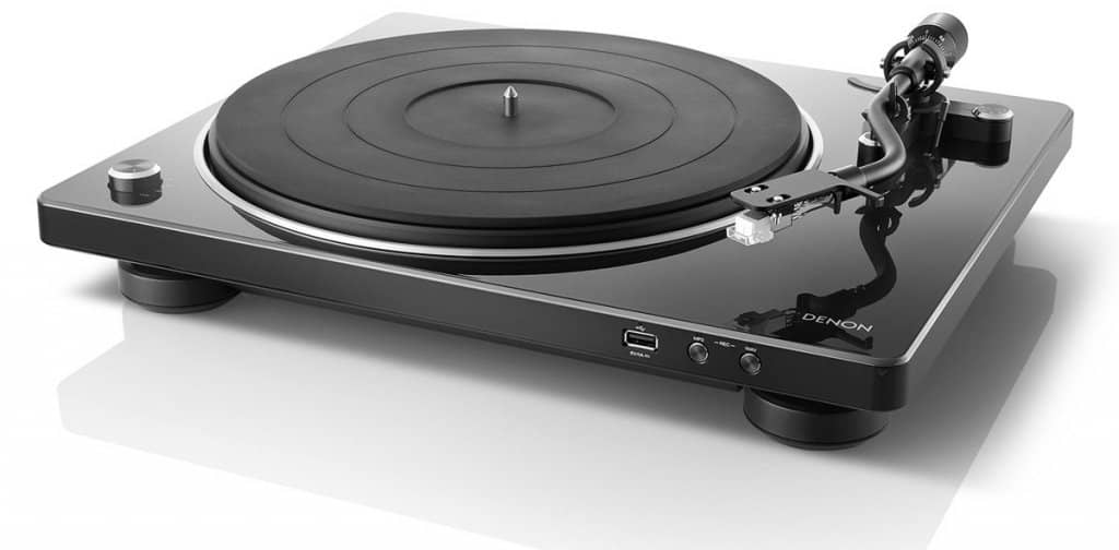 Denon DP-450USB levysoitin (musta)